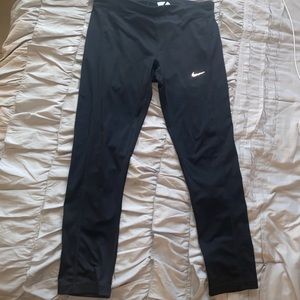 NIKE fri-fit Capris